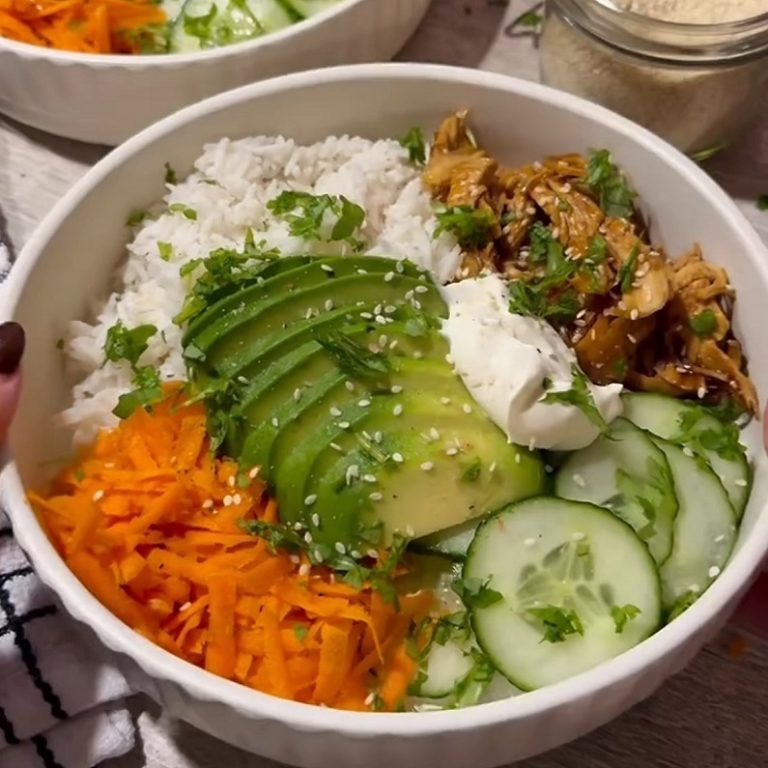Poke bowl kip teriyaki